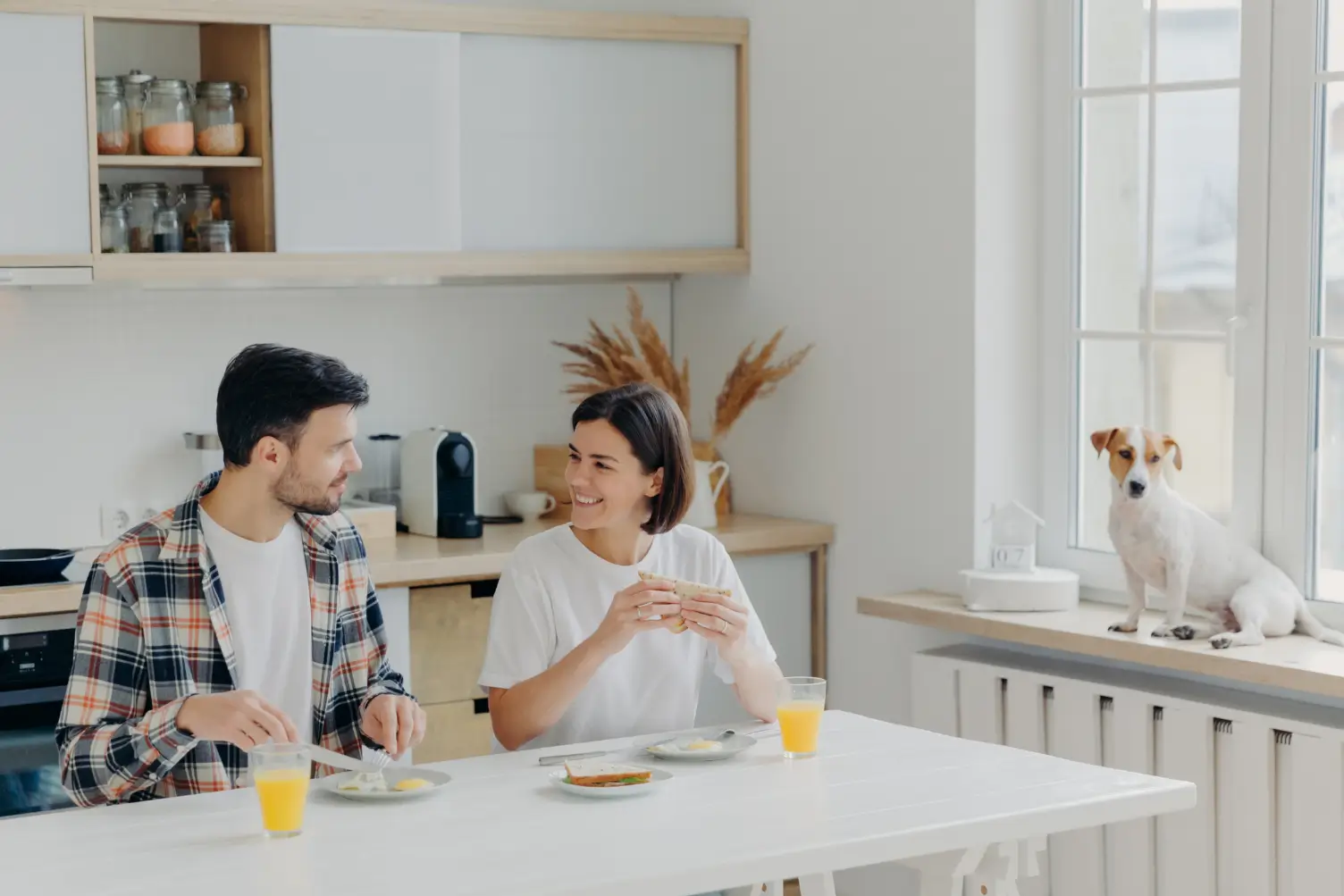 An affectionate husband after wife learned 3 powerful steps to bring back connection
